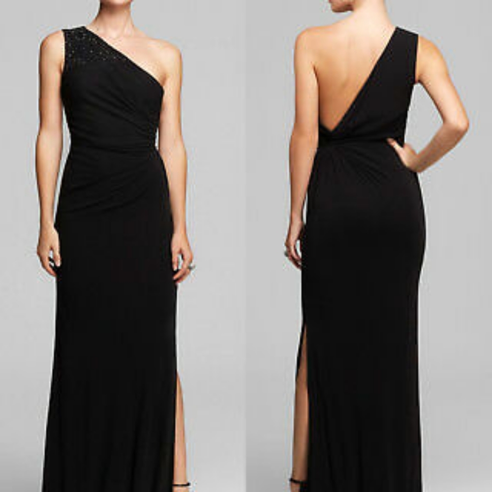 Laundry by Shelli Segal navy blue one-shoulder gown, Size 6